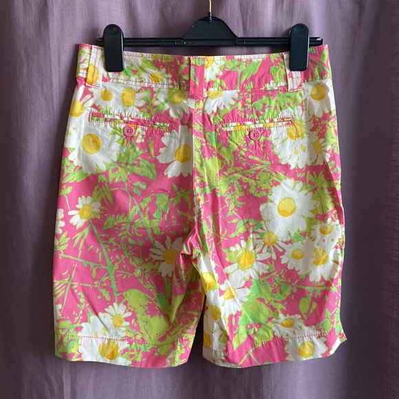 Lilly Pulitzer Resort Fit Shorts - Picture 5 of 5